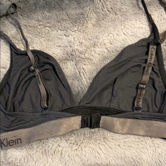 Calvin Klein bralette - Picture 2 of 3